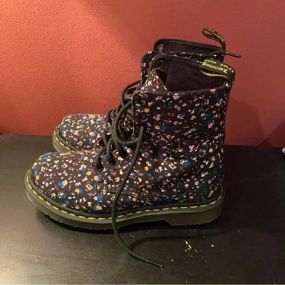 Dr. Martens Floral Canvas Boots - Picture 3 of 8